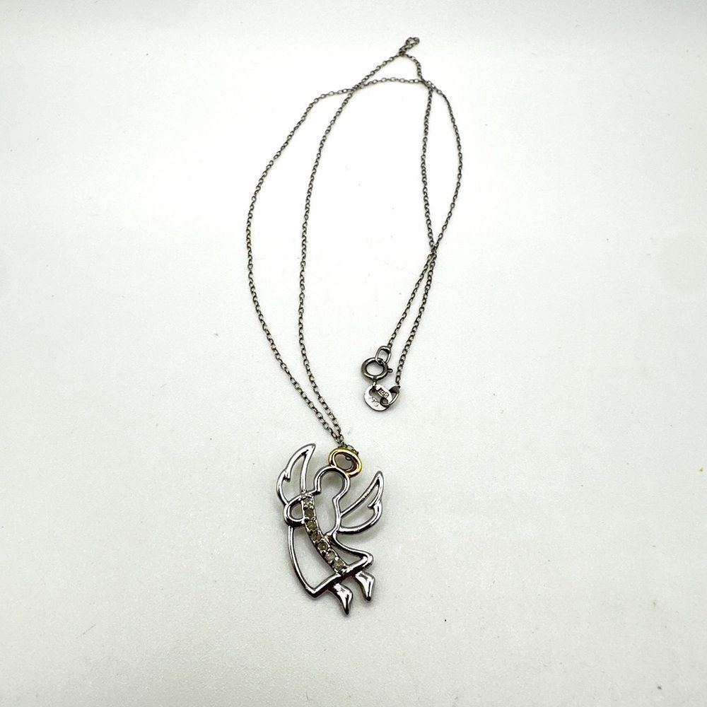 Stunning Sterling silver Angel with diamond accents, 18" 925 chain, necklace!